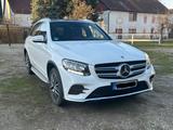 Mercedes-Benz GLC 250 4MATIC, AMG, AHK, Panorama, Trittbrett - Mercedes-Benz GLC-Klasse von privat