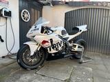 Honda CBR 600 RR Rennstreckenumbau - HONDA RENNSPORT