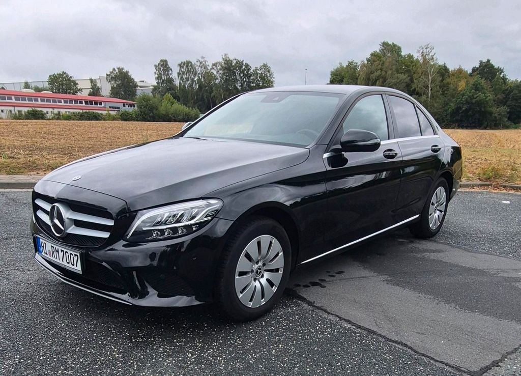 Image of Mercedes-Benz C 200