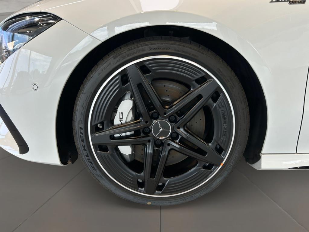Mercedes-Benz AMG CLA 35 4matic Shooting Brake AMG+MBUX+Night