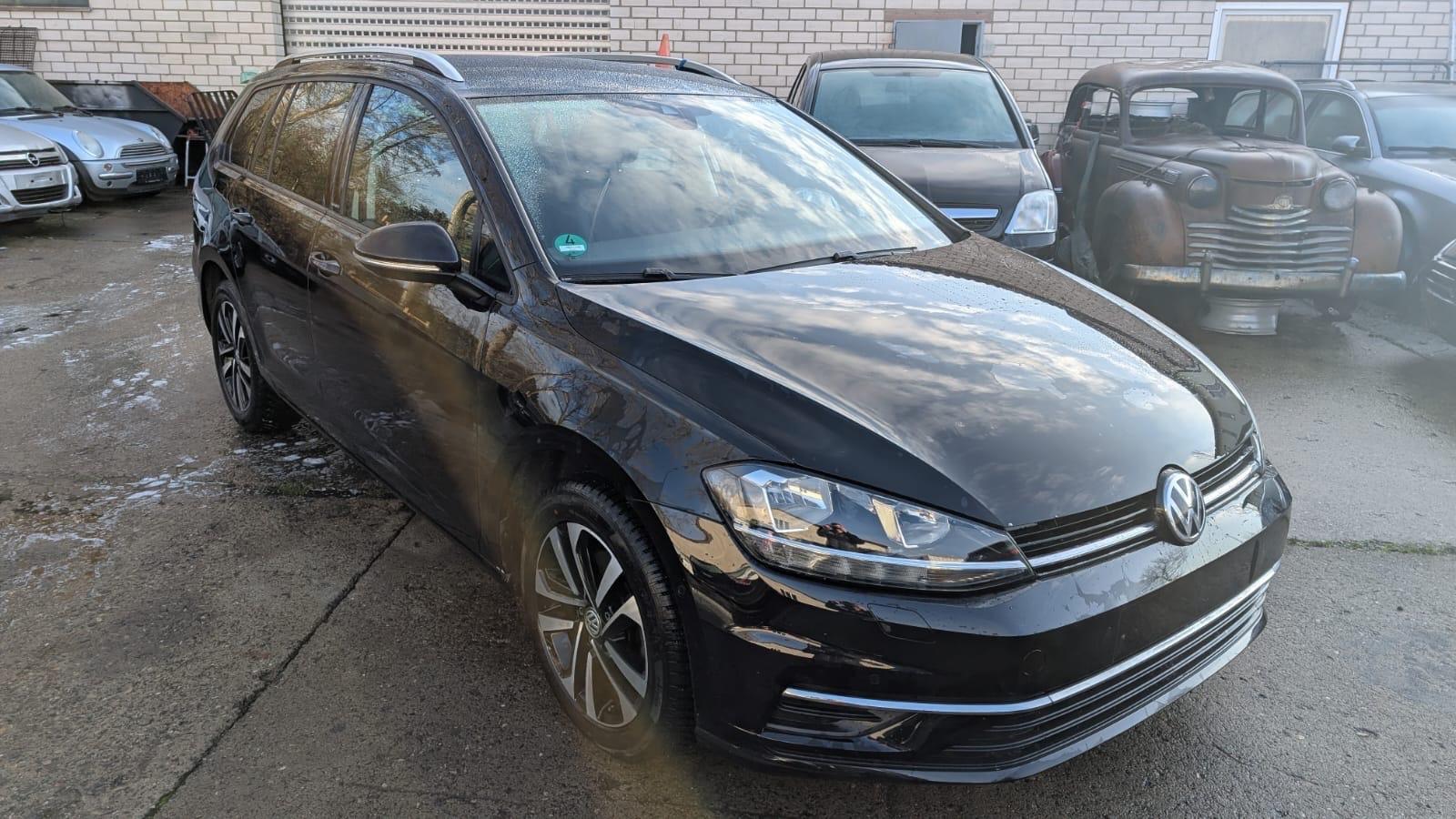 Volkswagen Golf VII Variant IQ.DRIVE AHK NAVI DSG LED