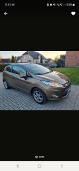 Ford Fiesta 1,4 Titanium Titanium - Ford Fiesta mit Benzin-Antrieb: Gold
