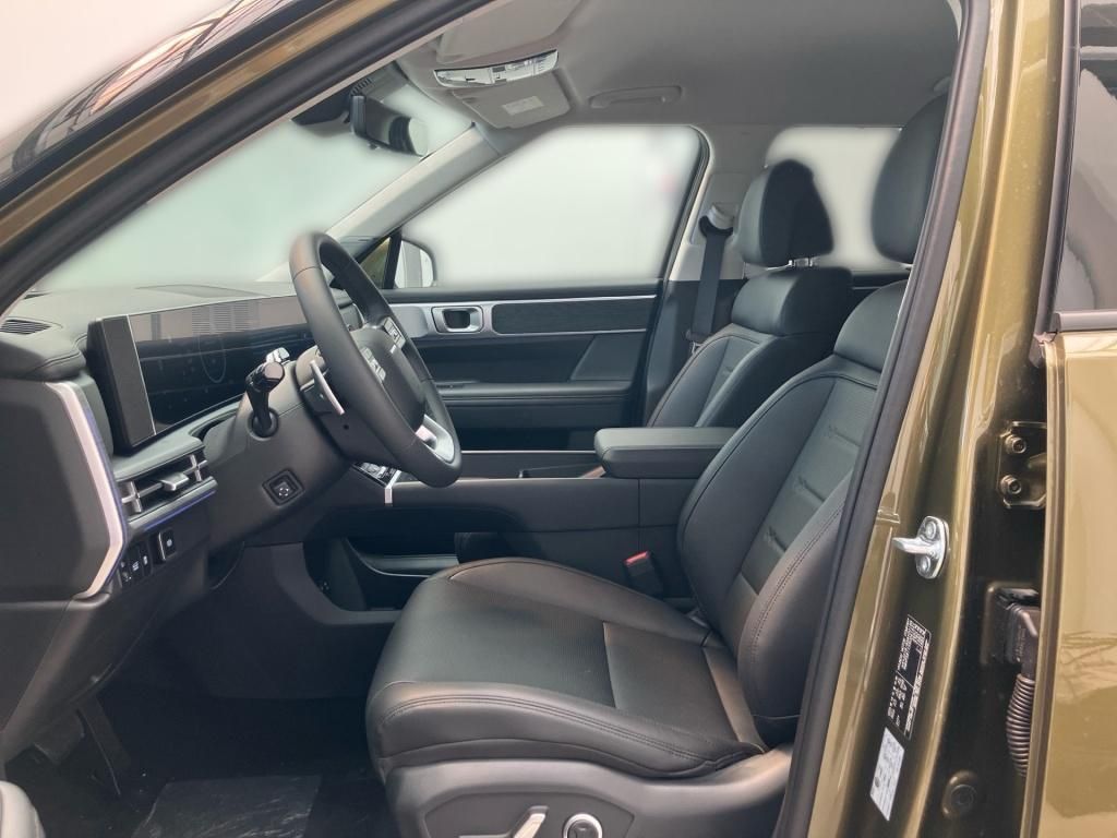 Fahrzeugabbildung Hyundai SANTA FE (5-Sitzer) HEV 1.6 T-GDI 4WD 6-AT Intro