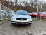 Volkswagen Passat*Tüv Neu*Klima*AHK**Tüv 06/2027* - gebrauchte VW Passat aus dem Jahr 2000