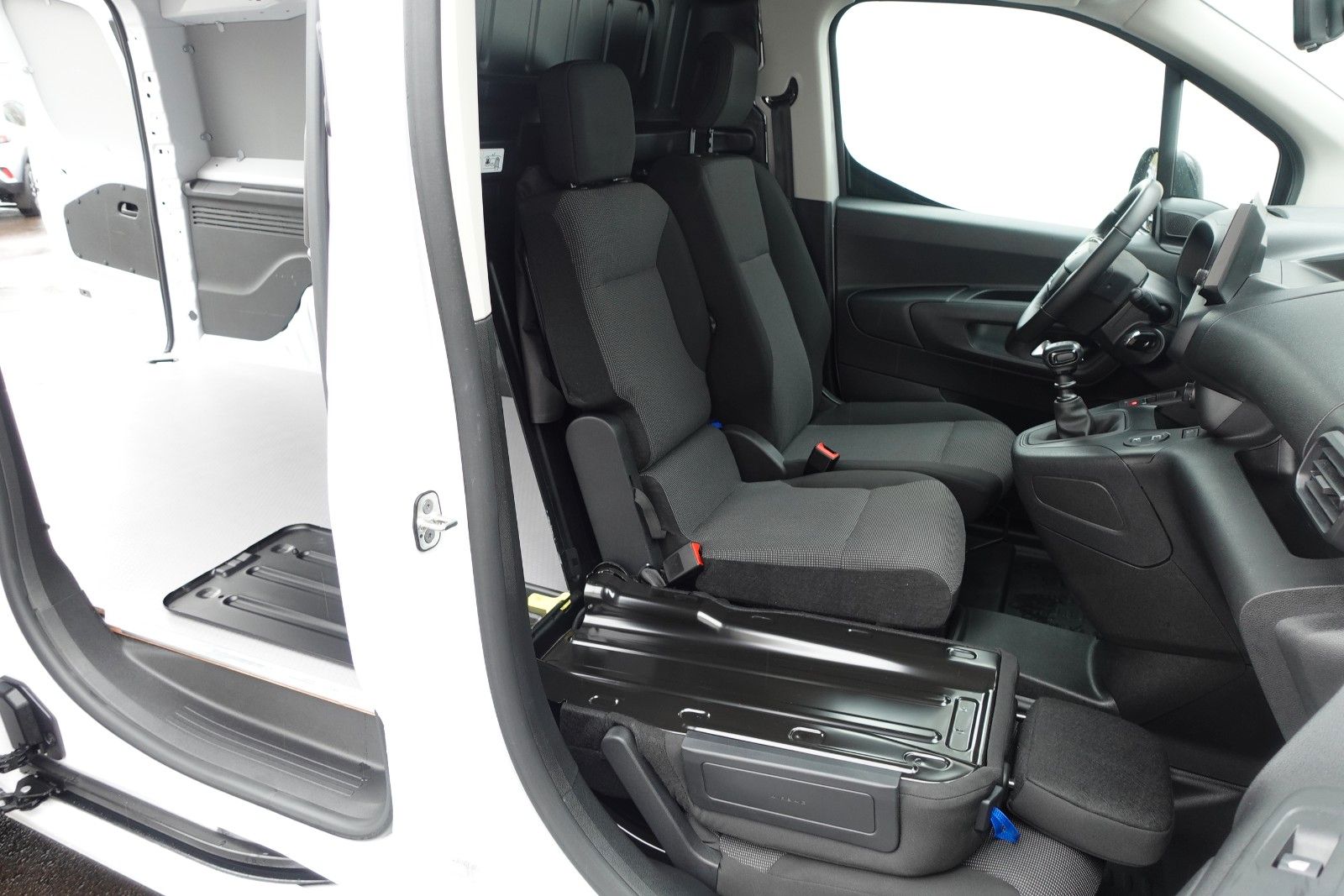 Fahrzeugabbildung Opel Combo E Cargo erhöhte Nutzlast XL Kamera,Allw.