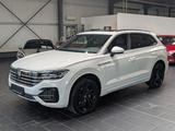Volkswagen Touareg 3.0 V6 TDI 4Motion DPF Aut. R-Line - Volkswagen Touareg: V6 TDI R Line