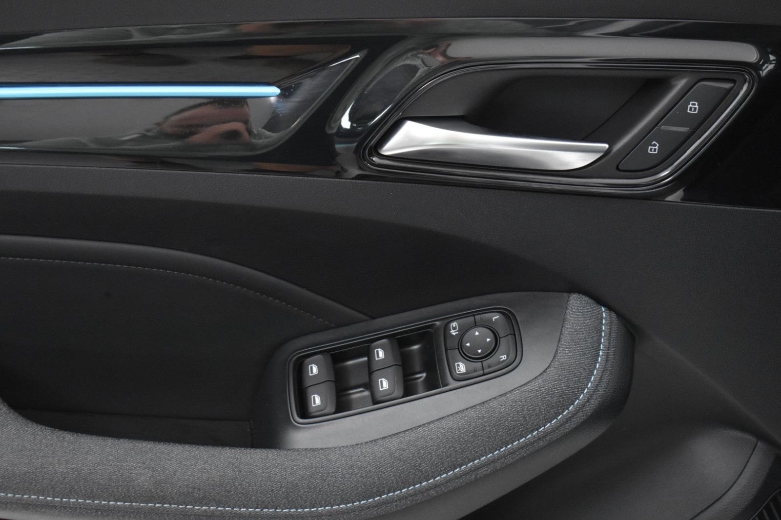 MG MG5 MAX 61 KWH Luxury >NAVI+LED+SHZ+DAB+ACC+360° - Image 18