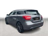 Mercedes-Benz A 180 BlueEfficiency Style AHK NAVI PDC BIXENON - Mercedes-Benz A 180 Gebrauchtwagen in Mülheim (Ruhr)