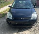Volkswagen Ford Fiesta  MIT NEU TÜV - gebrauchte VW Touran aus dem Jahr 2004
