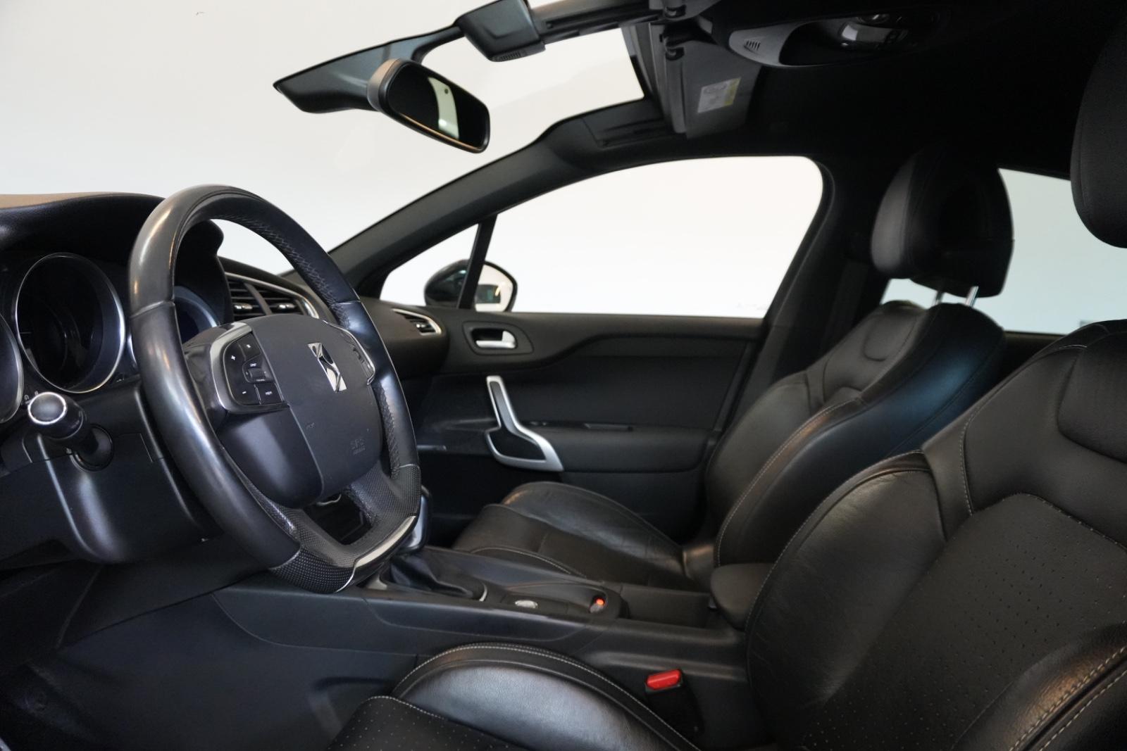DS Automobiles DS4 Crossback 2.0 Blue-HDi PDC Stz