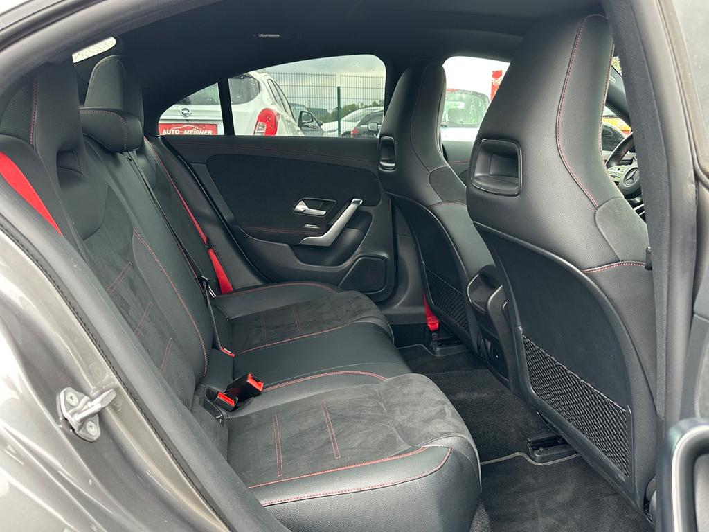 Mercedes-Benz CLA 35 AMG