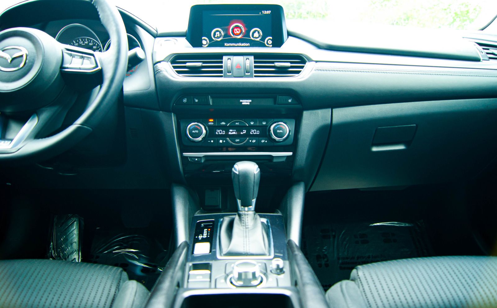 Fahrzeugabbildung Mazda 6 Kombi 2.0 Skyactiv-G 165 Kizoku IQ-LED 1.HAND