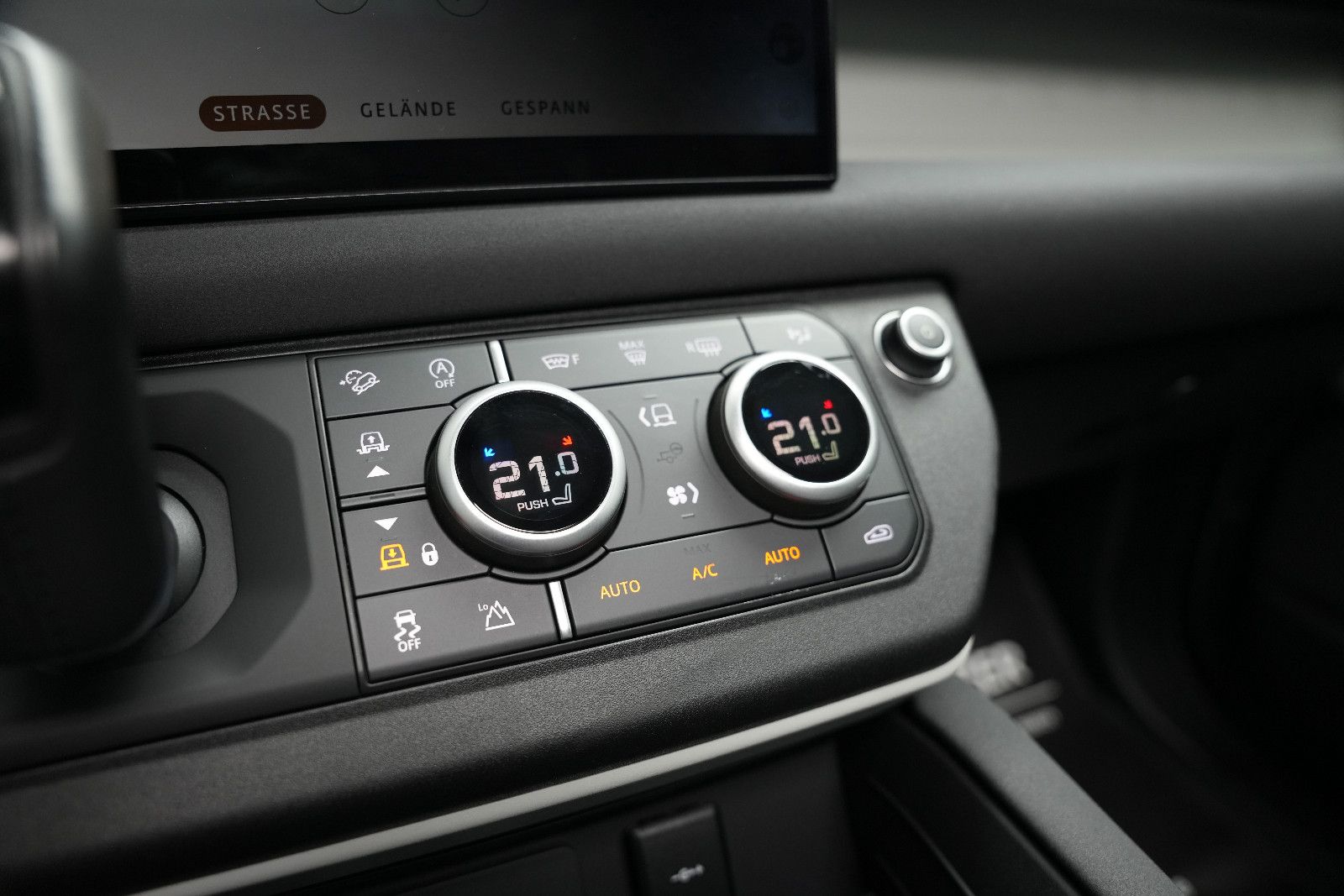 Fahrzeugabbildung Land Rover Defender 110 SE*Panorama*Meridian*360°KAM*Memory