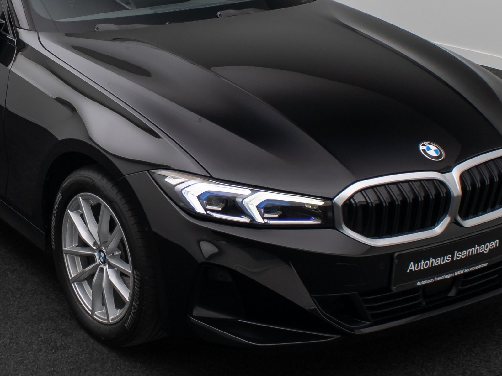 Fahrzeugabbildung BMW 320d ACC Kamera DAB HUD Sport Ad.LED Parkassist