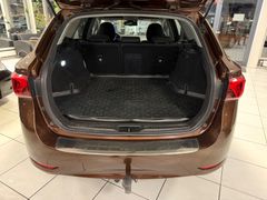 TOYOTA Avensis Touring Sports Business Edition/AHK/LED!