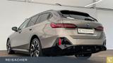 BMW i5 M60 xDrive Touring Laden AC Ladekabel DAB   - mit Elektro-Antrieb: Grau, Kombi