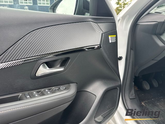 208 ALLURE 360 Kamera LED Apple CarPlay Android 