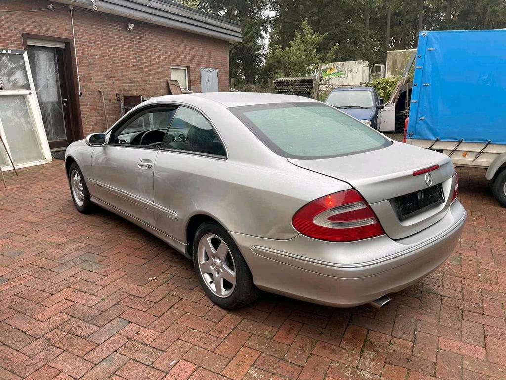 Mercedes-Benz CLK 240