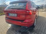 Volvo XC60 B5 AWD R Design Geartronic R Design - rote Volvo XC60