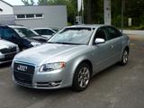 Audi A4 Lim. 2.0 Automatik Navi Xen Shz Tempomat - Audi A4 aus 2007: 2.0