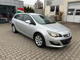 Opel Astra J Sports Tourer Style - Opel Astra: Style