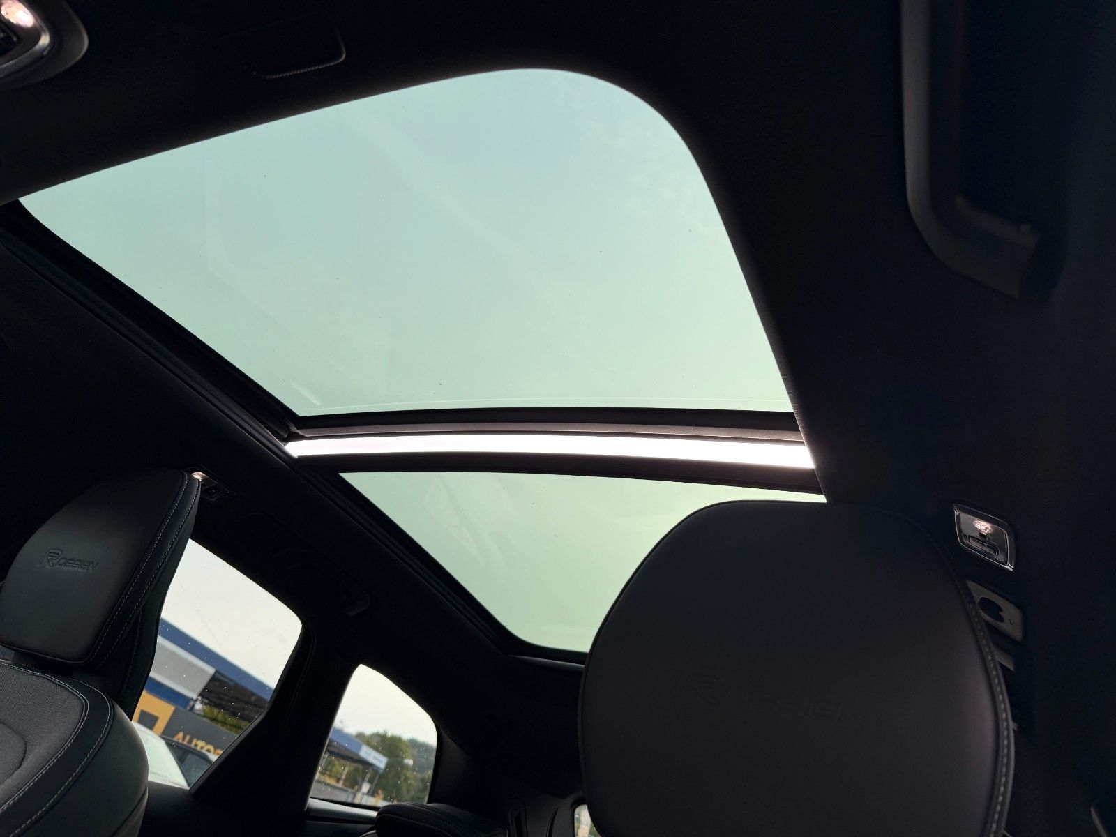VOLVO XC 60 XC60 R Design AWD 360°/PANO – Ansicht 19