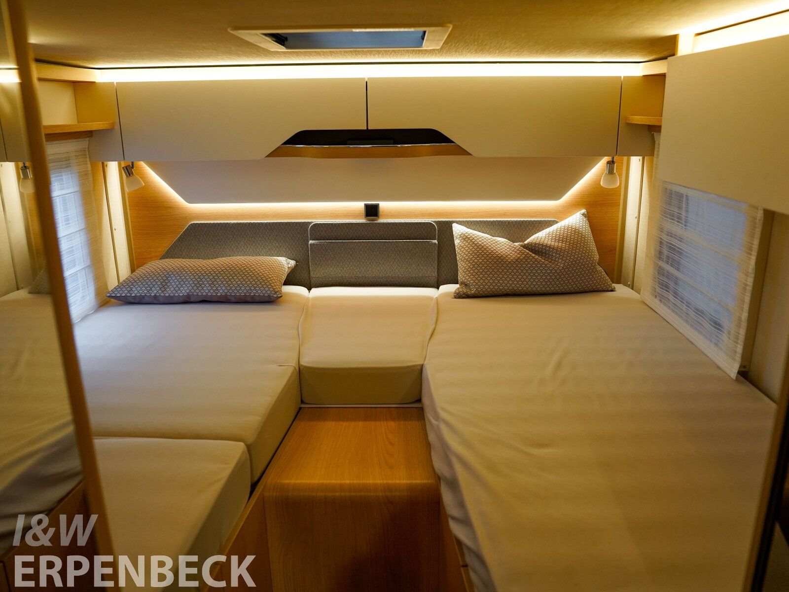 Fahrzeugabbildung HYMER / ERIBA / HYMERCAR MC-T 600 WhiteLine Distronic