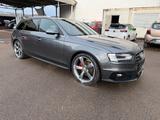 Audi A4 Avant S line Sportpaket / plus quattro - Audi Behindertengerecht