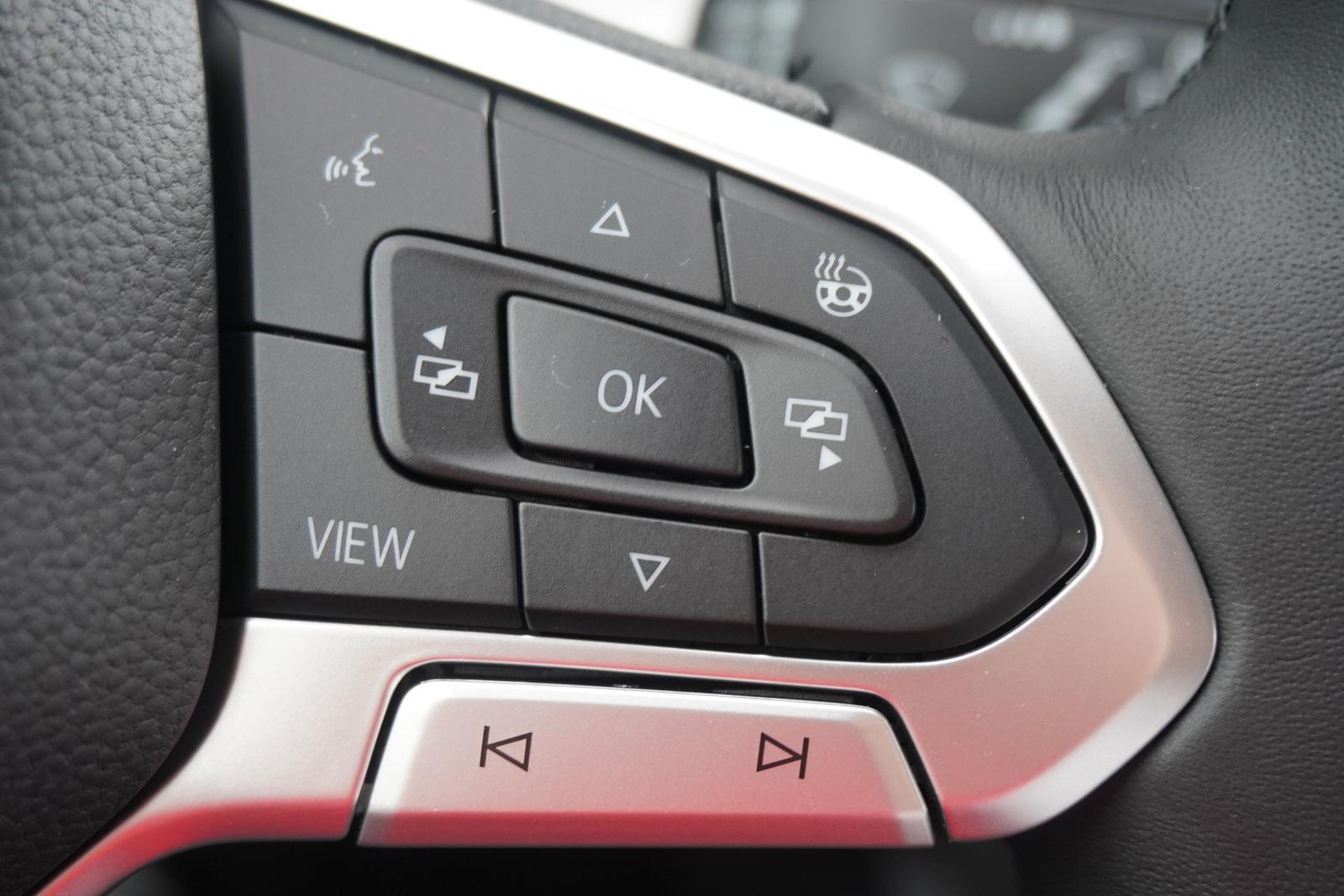 Volkswagen Golf VIII 1.5 TSI Life LED Navi ACC Kamera PDC, миниатюра 23