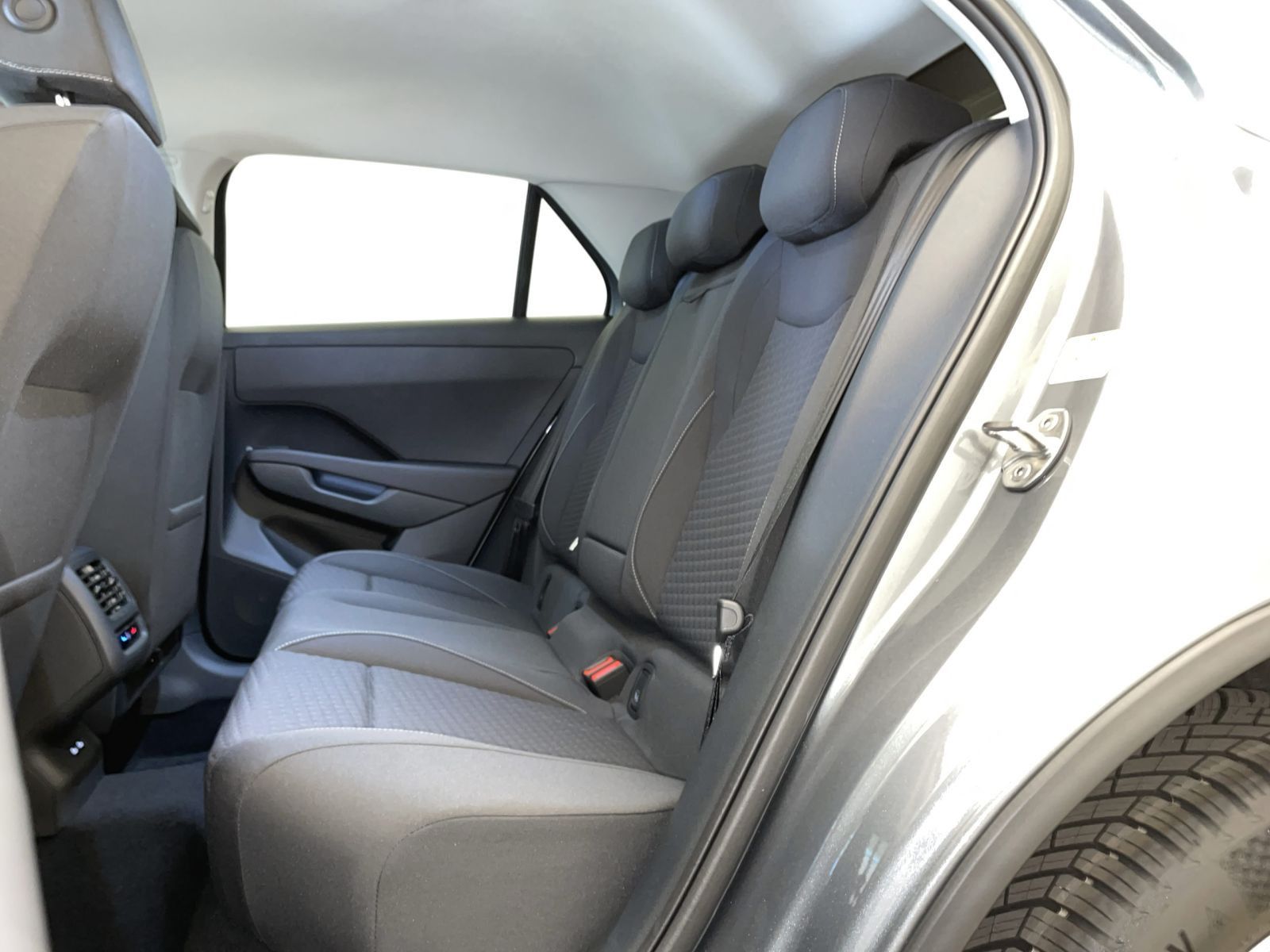 Volkswagen T-Roc - Bild 10
