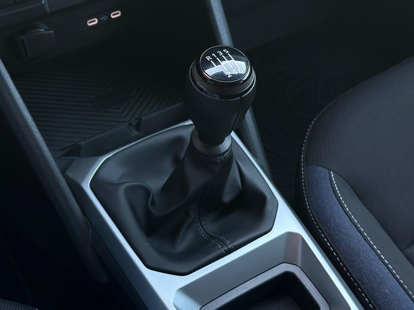 DACIA Duster 1.2TCE 130 JOURNEY MILDHYBRID* LED#SHZ#LH - Image 15