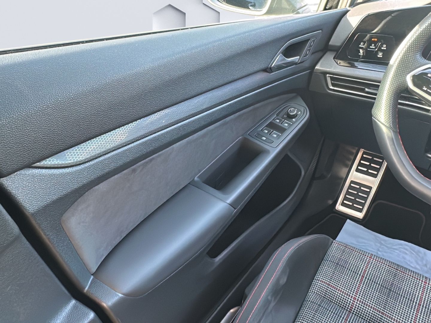 Golf VIII 2.0 TSI OPF 180kW AHZV,MatrixLED,HuD,A