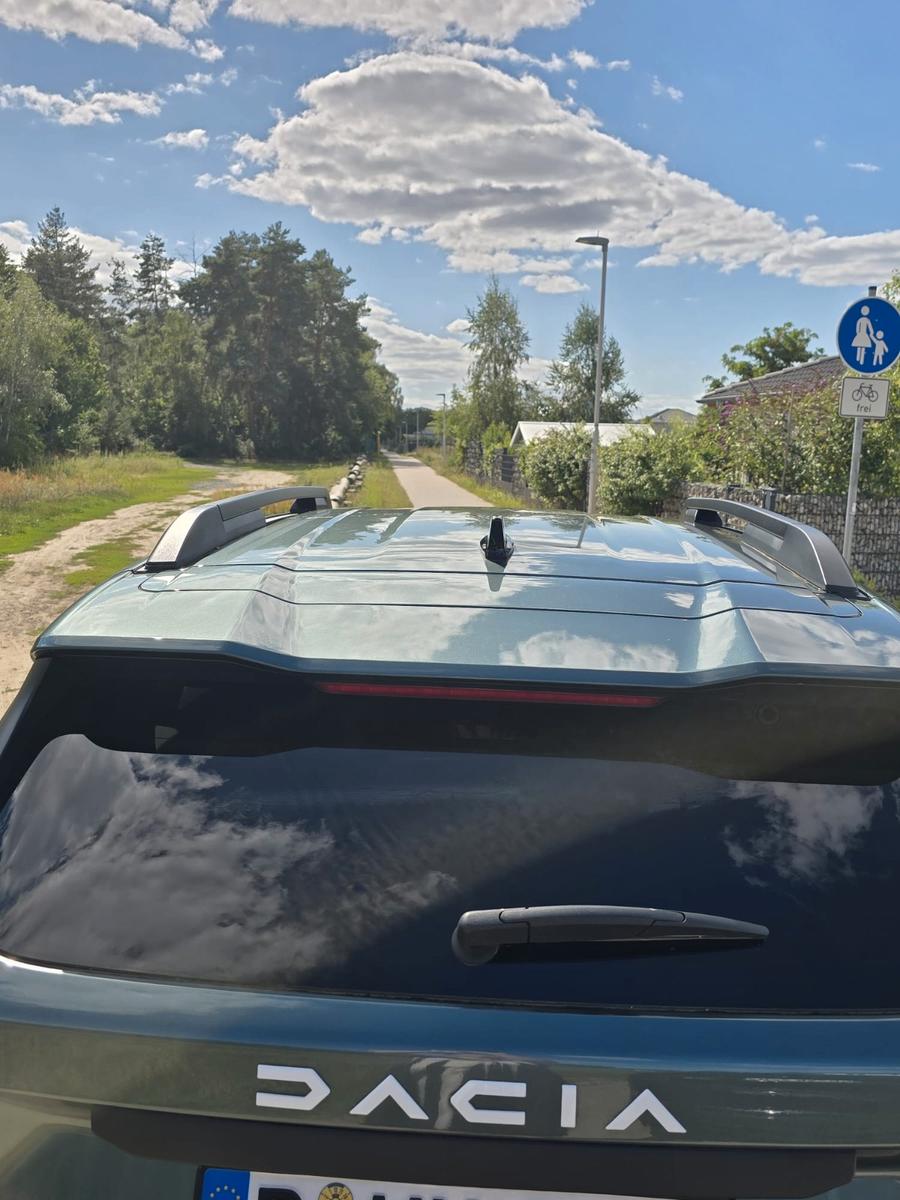 Dacia Duster HYBRID 140 Journey 