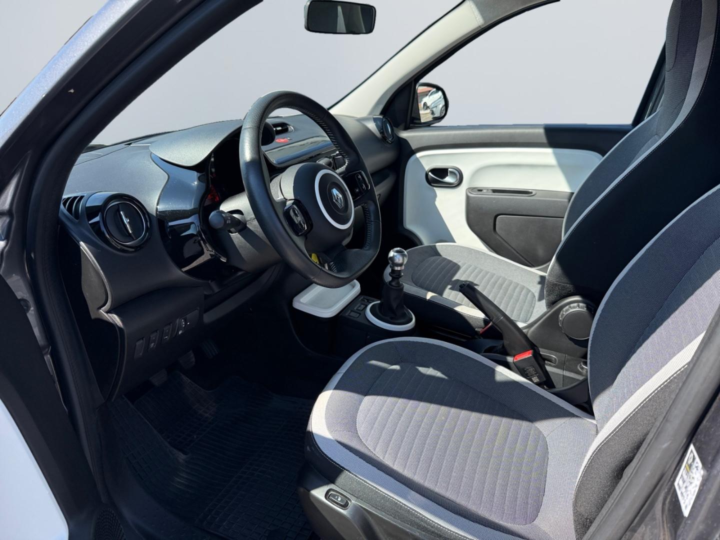 Renault Twingo 0.9 TCe 90 Limited *CarPlay*SHZ*Klima*BT*