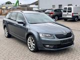 Skoda Octavia Joy TDI 110PS 1.Hand Navi Xenon PDC EU 6 - Skoda Octavia Joy mit Diesel-Antrieb