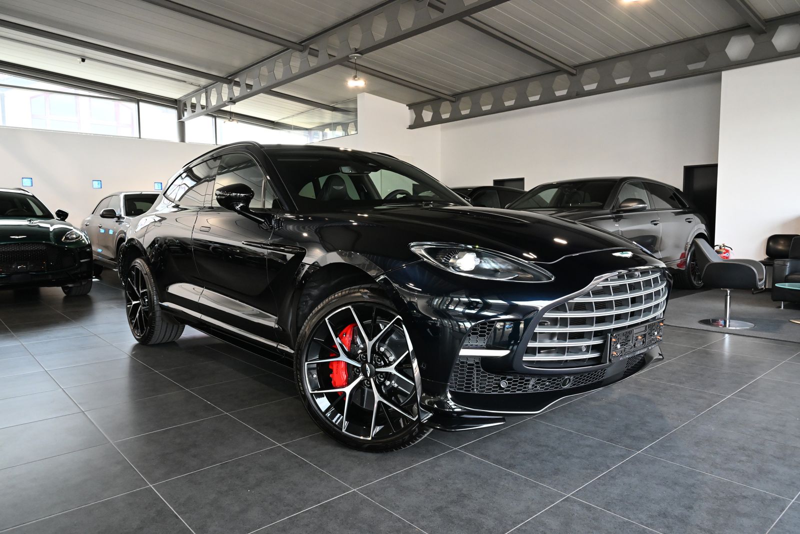 Aston Martin DBX 707 Ultramarine Black/Inspire Sport/23Fortis