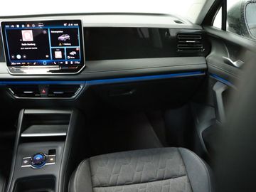 Fahrzeugverkauf 21 Volkswagen Tiguan 1.5 eTSI AHK StHz Schiebedach