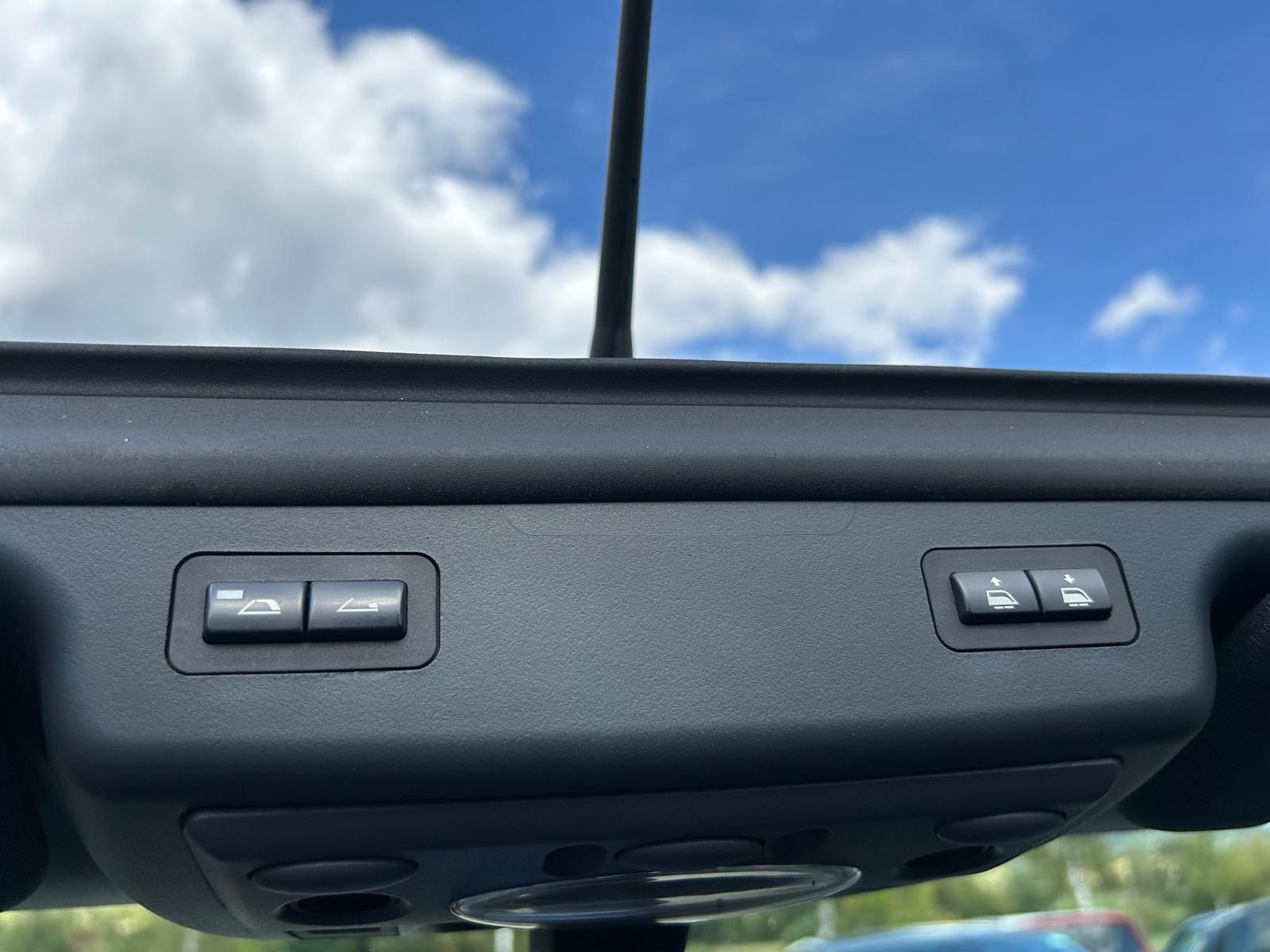 Fahrzeugabbildung MINI ONE Cabrio°Tüv 7-28°