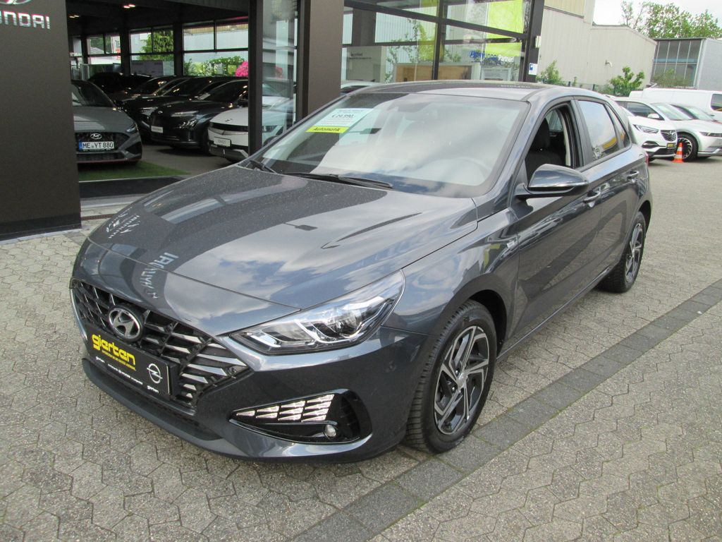 HYUNDAI i30 1.5 T-GDI Hybrid &quot;EDITION 30&quot; Automatik