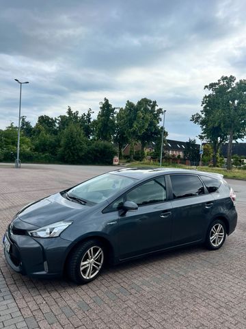 Toyota Prius plus