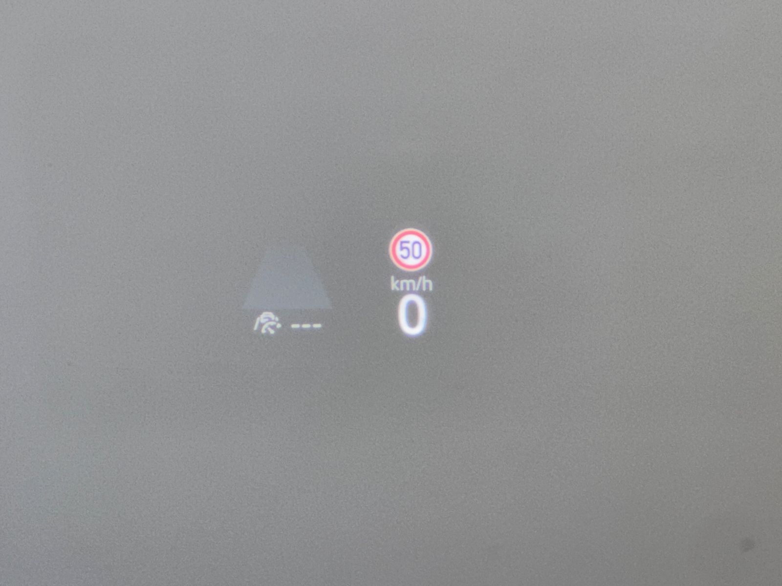Fahrzeugabbildung Volkswagen T7 Multivan NAV+IQ-LIGHT+AHK+STHZG+ACC+HUD+KAM
