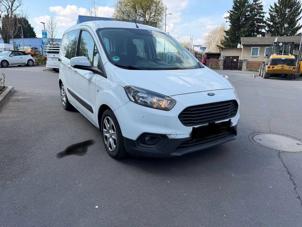 Image of Ford Transit Courier