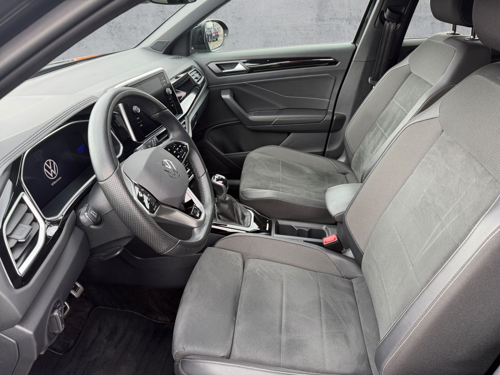 Volkswagen T-Roc - Bild 12