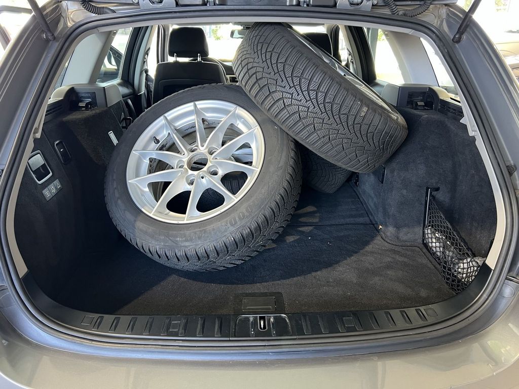 BMW 320 i Touring AHK *KEIN VERKAUF AN PRIVAT*