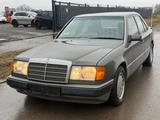 Mercedes-Benz 260E 2.6 SportLine/AUTOMATIK/H-KENNZEICHEN/ - Mercedes-Benz 260: 260e