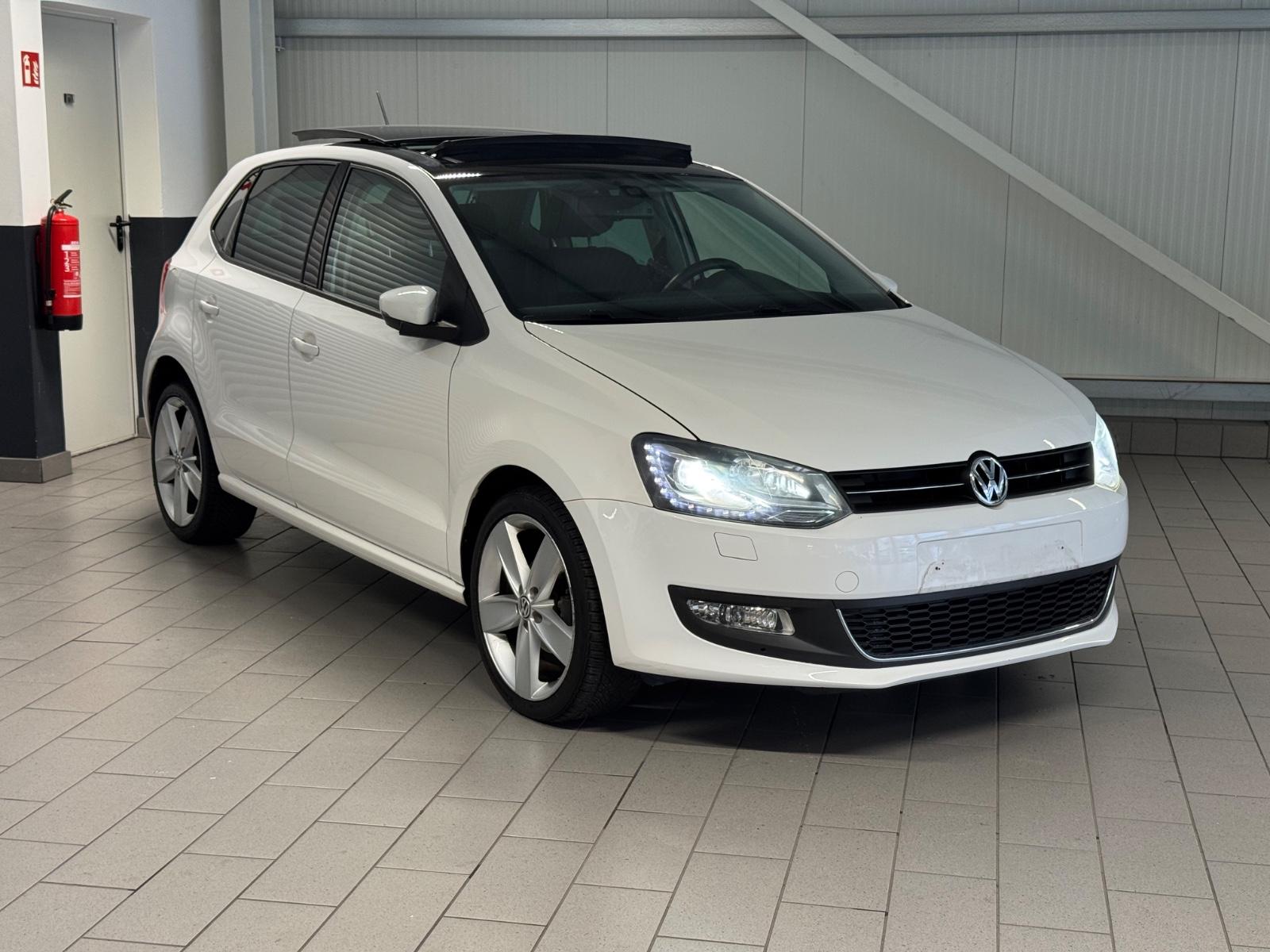 Volkswagen Polo V Highline PDC/Automatik/Navi/SHZ/PANO