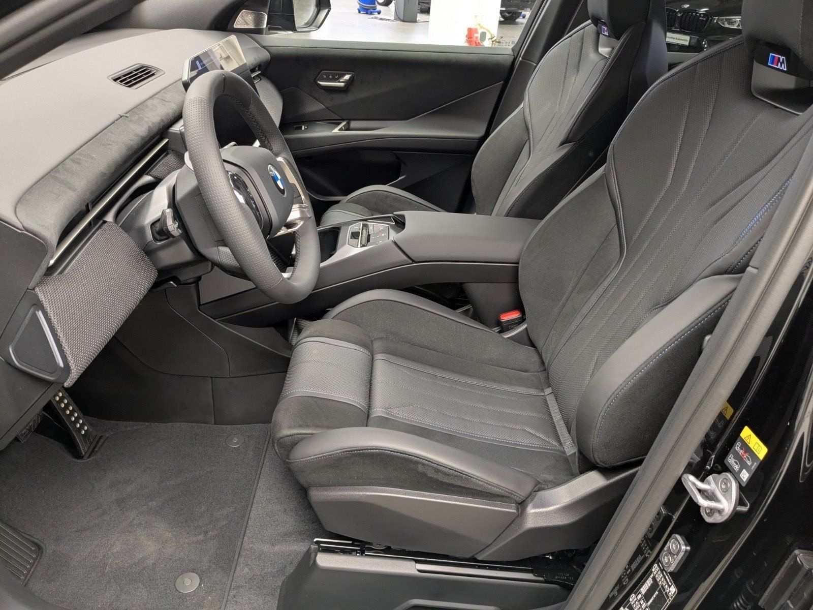 BMW iX3 - Bild 17