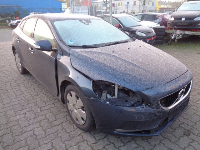 Volvo V40 D2