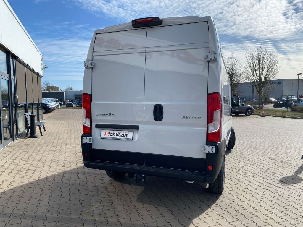 Fahrzeugabbildung Citroën Jumper 2.2 BlueHDi 140 L2H2 *AZV*Navi*Rückfahrk*