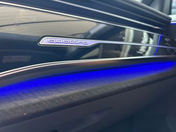 Audi Q8 - 11